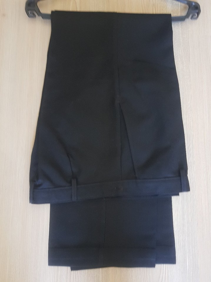Siyah Pileli Erkek Kumaş Pantolon - Görsel 2