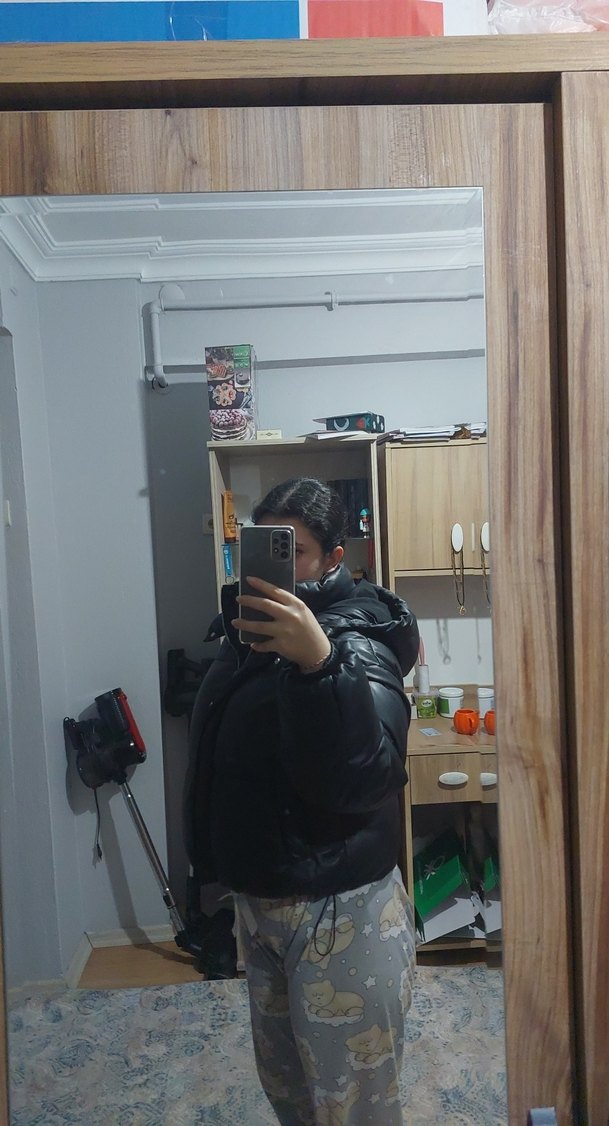 Bershka Siyah Deri Şişme Kadın Mont - Görsel 2