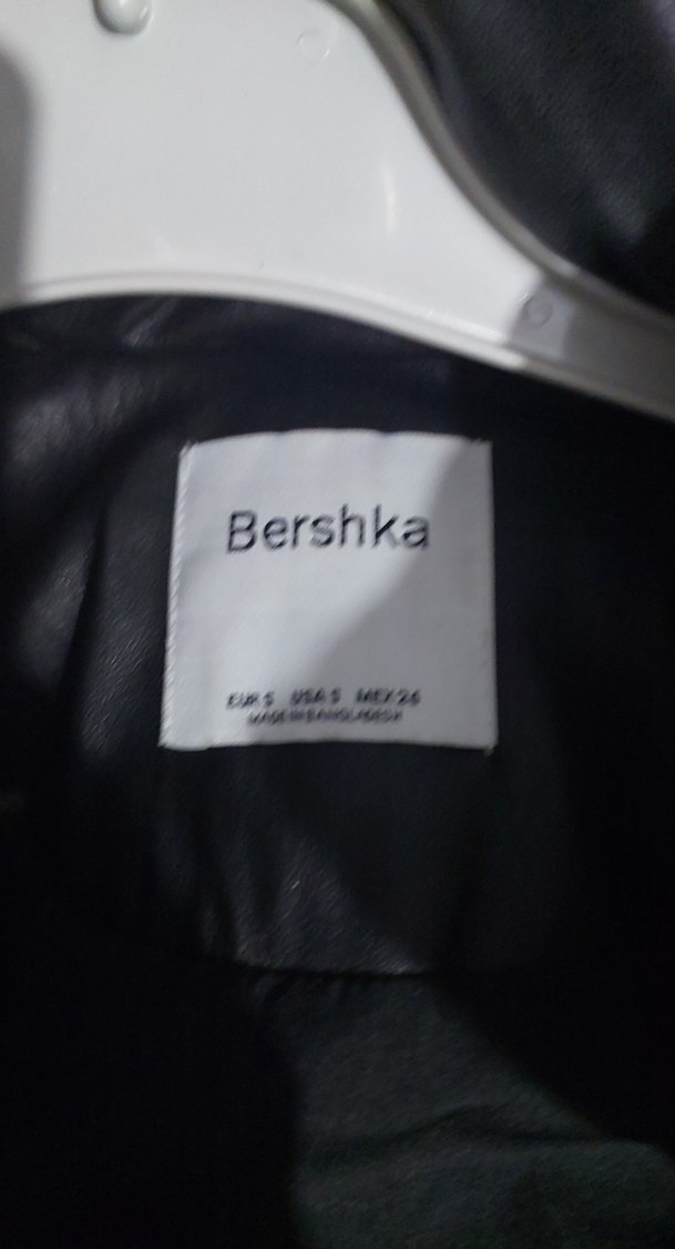 Bershka Siyah Deri Şişme Kadın Mont - Görsel 3
