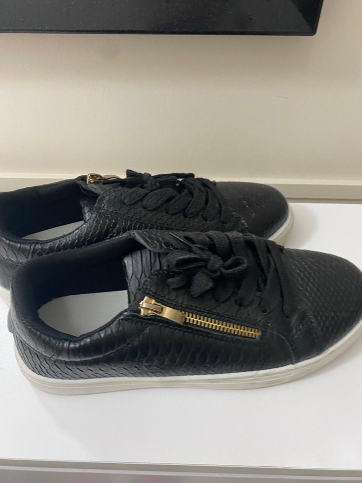 Siyah Yılan Desenli Fermuarlı Sneakers - Görsel 2