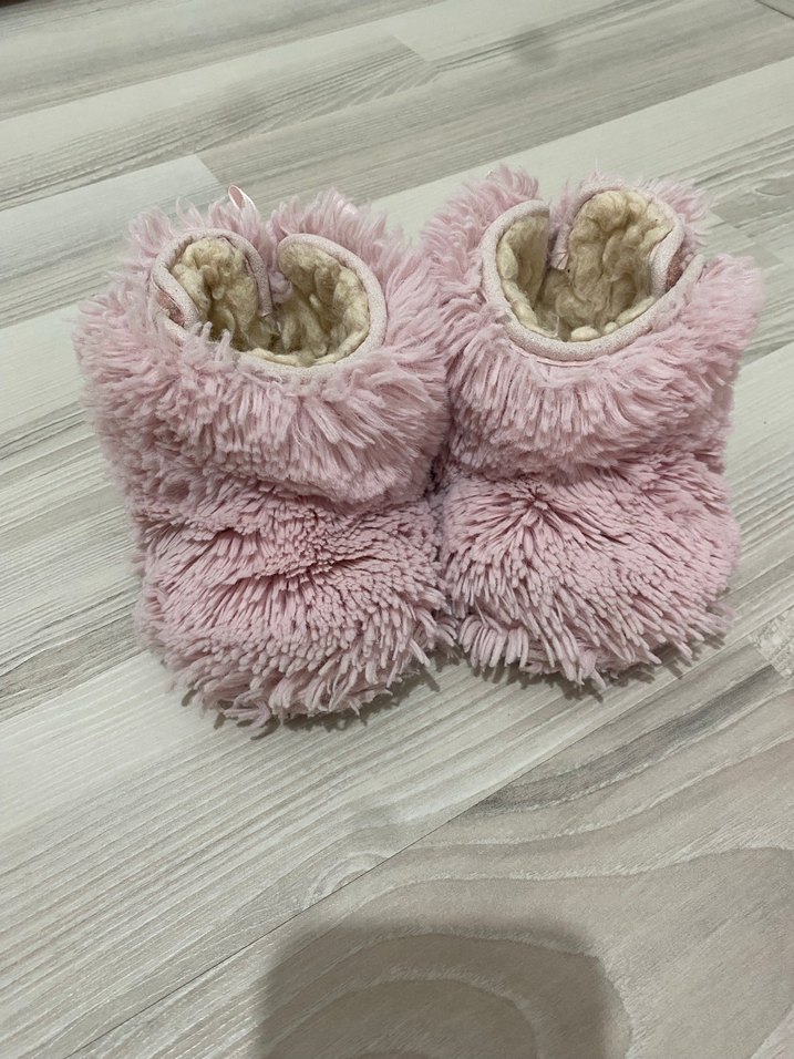 Ugg orjinal marka Kız Çocuk Pudra Pembe Peluş Ev Terliği - Görsel 2