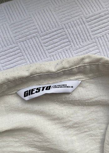 Düğmeli Beyaz Keten  Gömlek - Görsel 2