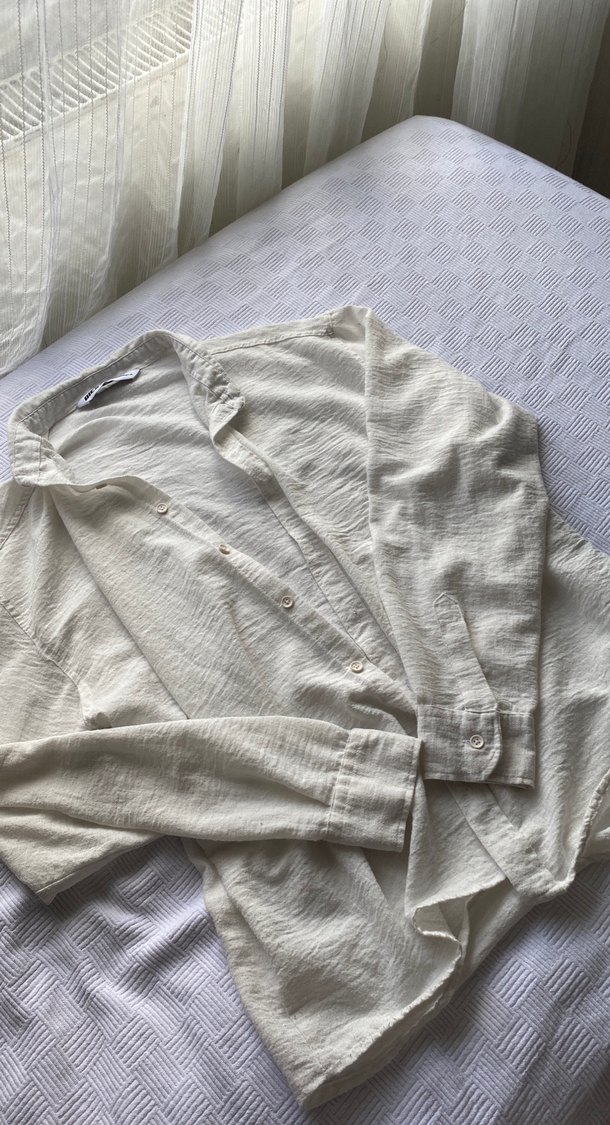 Düğmeli Beyaz Keten  Gömlek - Görsel 3