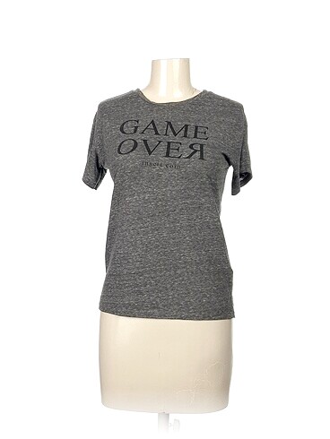 Bershka T-shirt %70 İndirimli.
