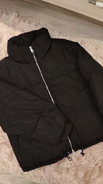 Pull and Bear Pull&bear siyah şişme mont 