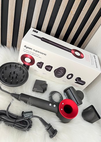 Dyson Supersonic Kırmızı Saç Kurutma Makinesi