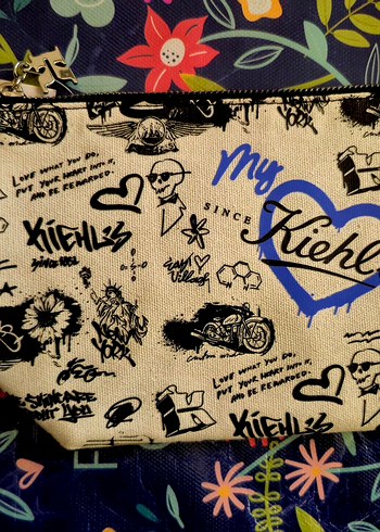 Kiehls Renkli Baskılı Fermuarlı Kadın Makyaj Çantası - Görsel 2