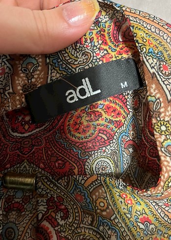 Düğmeli Bohem Desenli Mini Kadın Bluz - Görsel 3