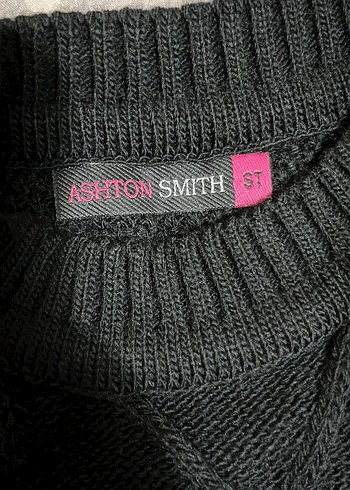 Siyah Yüksek Yakalı Örgü Süveter - Görsel 3