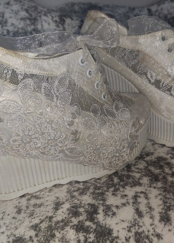 38 Beden beyaz Renk Nakışlı Dantel Detaylı Kız Özel Ayakkabı