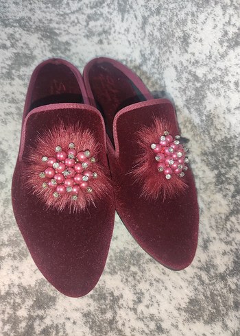 Bordo Kürklü Nakışlı Kadın Terlik