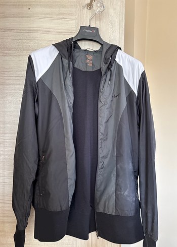 Gri Kapüşonlu Erkek Spor Yağmurluk - Görsel 2