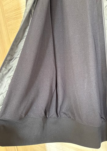 Gri Kapüşonlu Erkek Spor Yağmurluk - Görsel 3