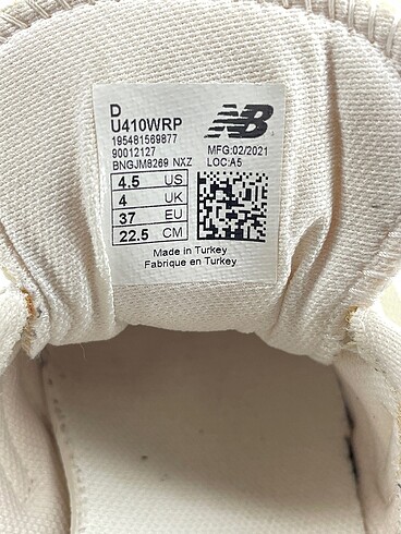 37 Beden çeşitli Renk New Balance Spor Ayakkabı %70 İndirimli.