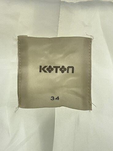 34 Beden beyaz Renk Koton Trenchcoat %70 İndirimli.