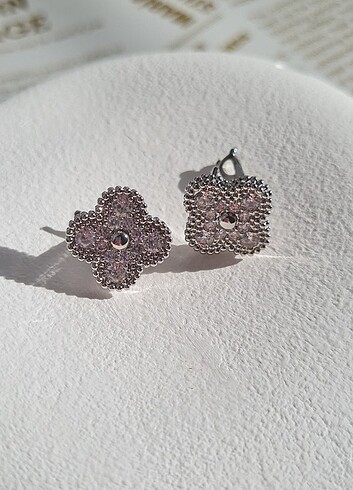 Diğer Van cleef model küpe