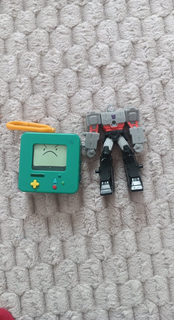 Gri Plastik Tokalı Erkek Aksesuarı Ve figür - Görsel 5