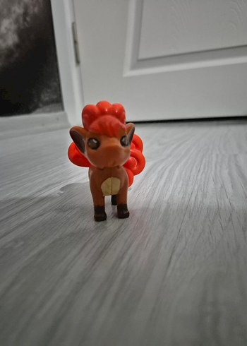 Vulpix Pokemon aksiyon figürü - Görsel 3