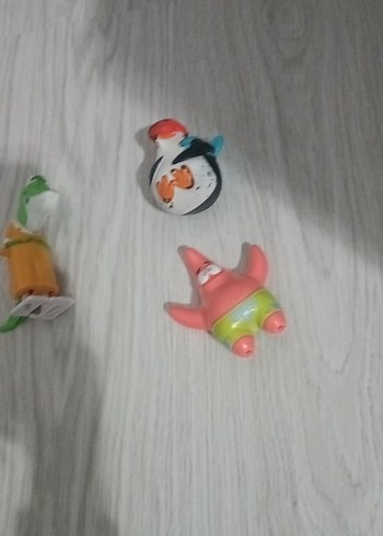 Renkli Çoklu Aksiyon Figürleri - Görsel 2