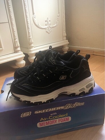 37 Beden Skechers