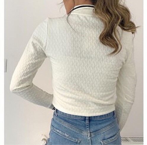 l Beden Fermuarlı crop bluz ekru