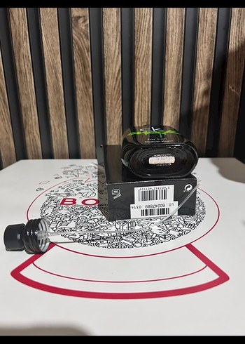 Calvin Klein CK One Shock Erkek Parfüm 200ml - Görsel 3