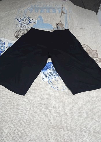 Siyah Mini Kadın Rahat Kumaş Pantolon