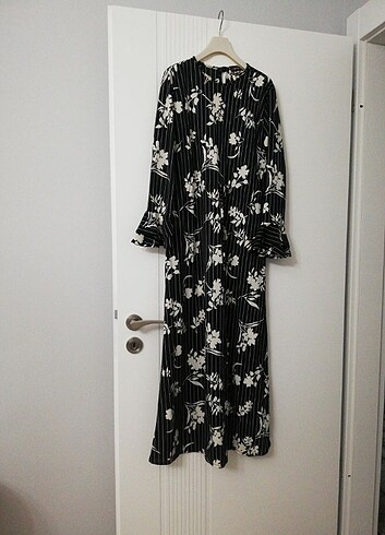 Siyah beyaz elbise - Görsel 8