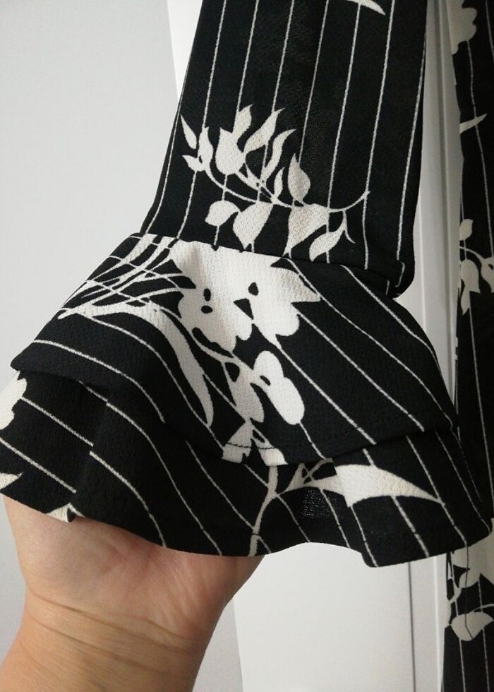 Siyah beyaz elbise  - Görsel 5