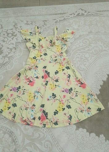 LC Waikiki Yazlık elbise modeli
