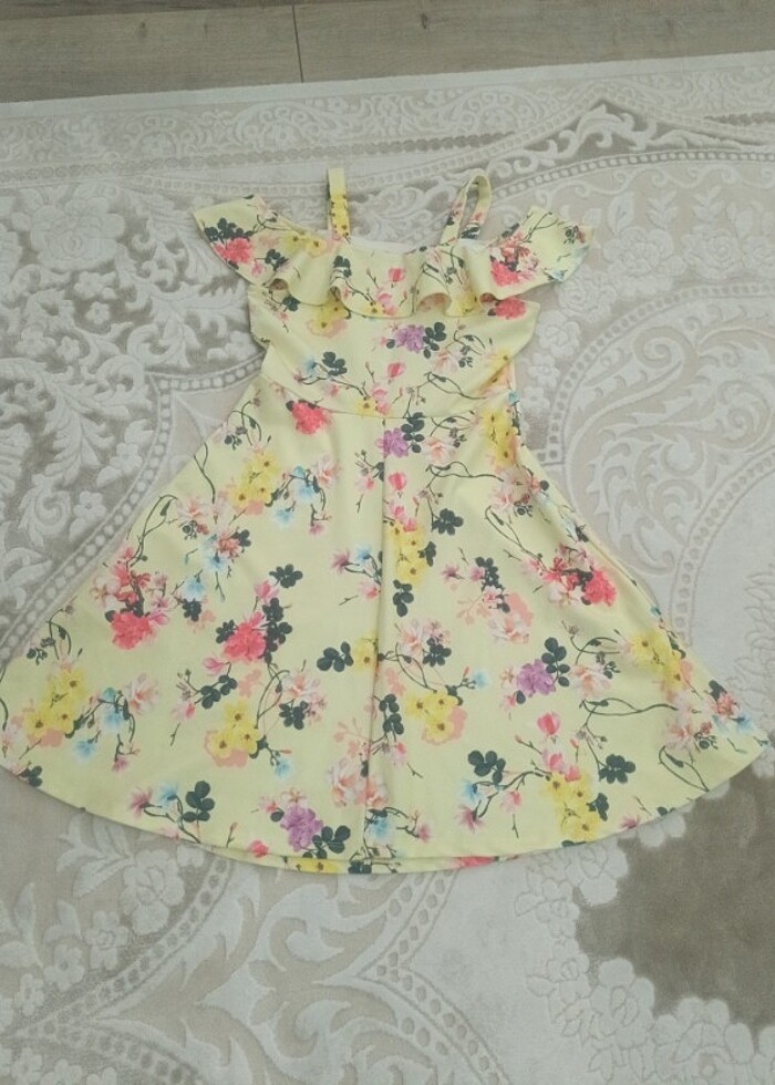 Yazlık elbise modeli  - Görsel 3