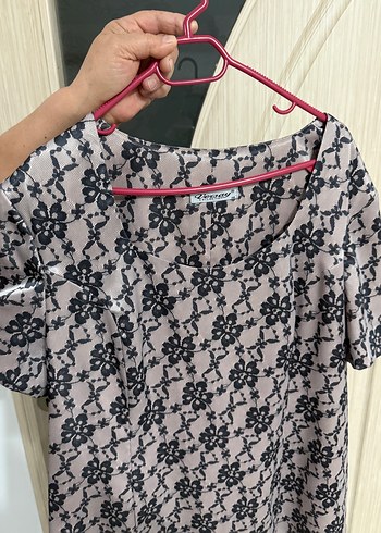 Dantel Detaylı Midi Pudra Elbise - Görsel 2