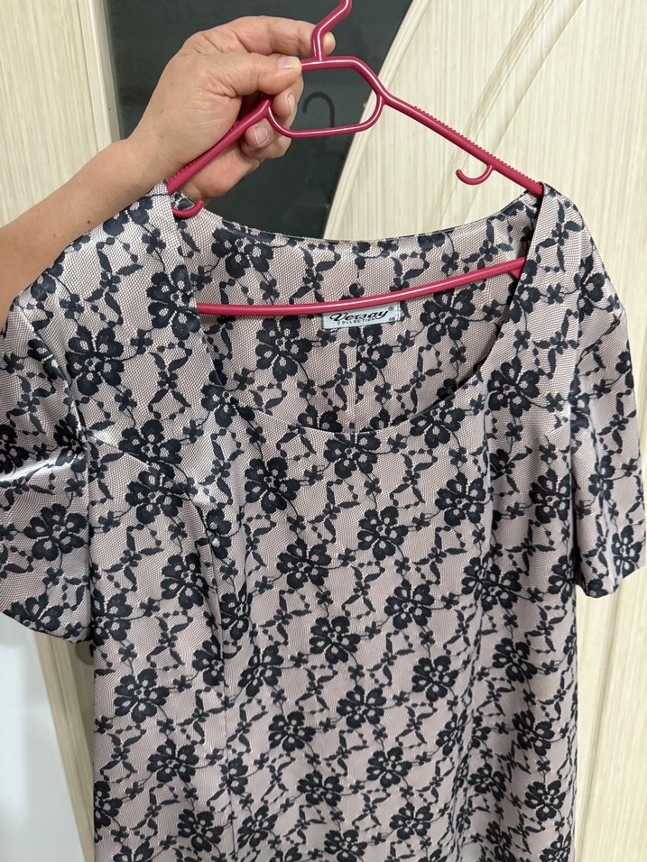 Dantel Detaylı Midi Pudra Elbise - Görsel 2