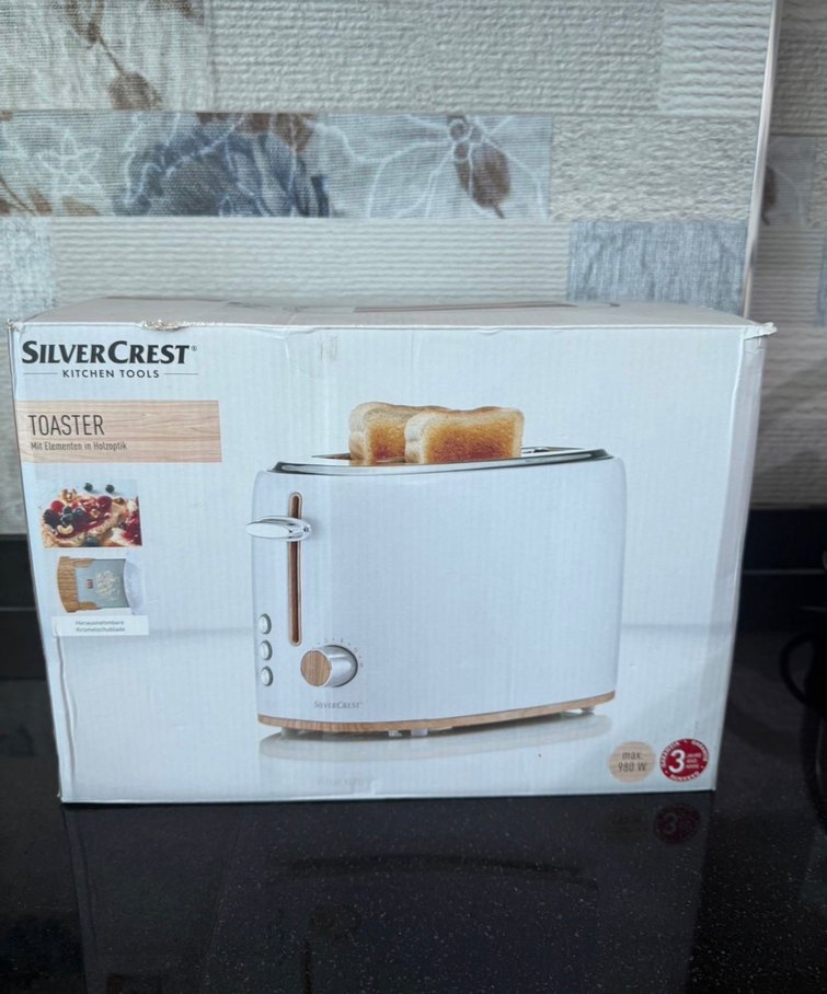 Beyaz ve Gri Ekmek Kızartma Makinesi - Görsel 2