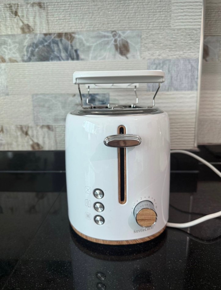 Beyaz ve Gri Ekmek Kızartma Makinesi - Görsel 4