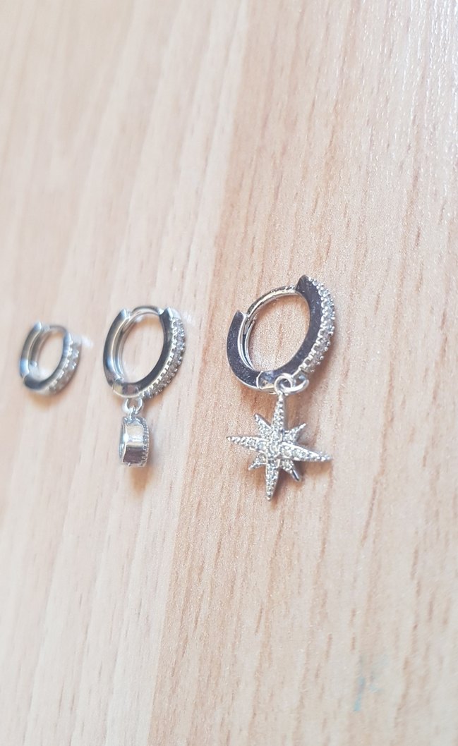 Gri Mini İşlemeli Taşlı Kadın Küpeler - Görsel 2