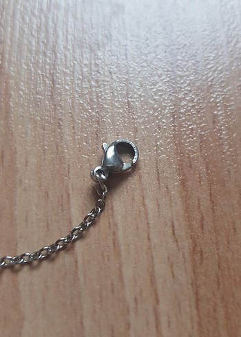 Zincir Detaylı Kadın 29 Harf Kolye - Görsel 4