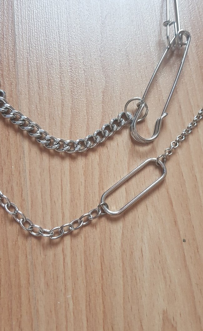 Gri Zincir Detaylı Uzun Kadın Kolye - Görsel 3