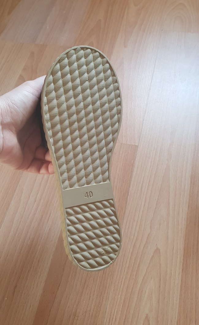 Siyah Tokalı Kadın Dolgu Topuk Terlik - Görsel 5