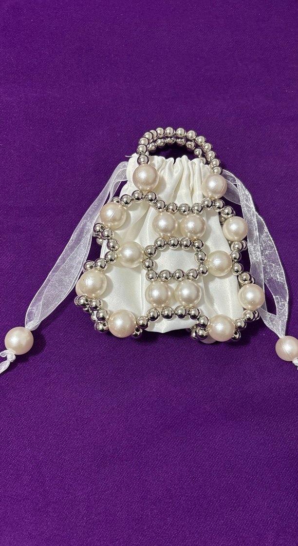 Boncuklu Metal Kadın Çantası - Görsel 4