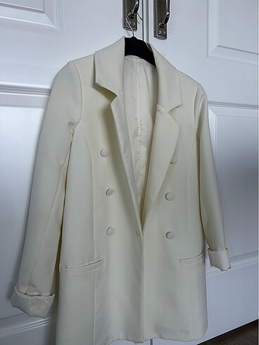 Beyaz Blazer Ceket
