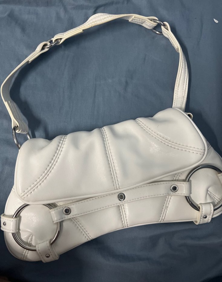 BERSHKA Beyaz Deri Tokalı Kadın Çanta - Görsel 2