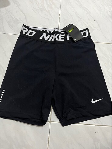nike pro tayt