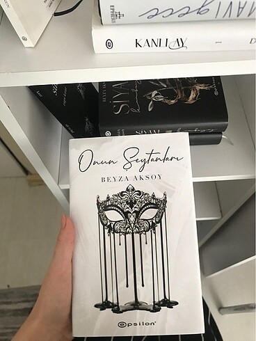 Onun şeytanları ciltli