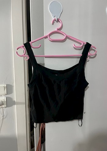 Siyah Askılı Kısa Bluz - Görsel 2