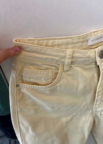 Sarı Düğmeli Kadın Midi Jean - Görsel 6