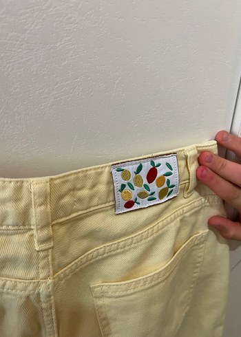 Sarı Düğmeli Kadın Midi Jean - Görsel 3