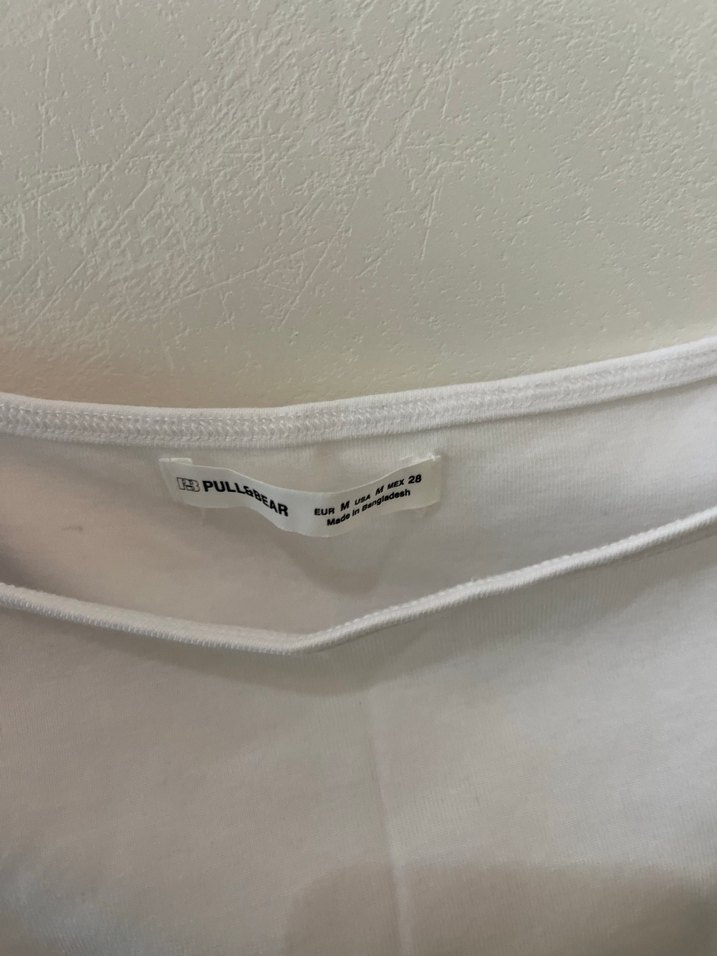 Beyaz Kadın Atlet - Görsel 2