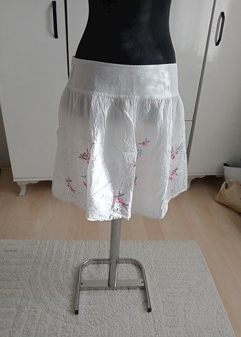 Nakışlı Beyaz Mini Etek - Görsel 5