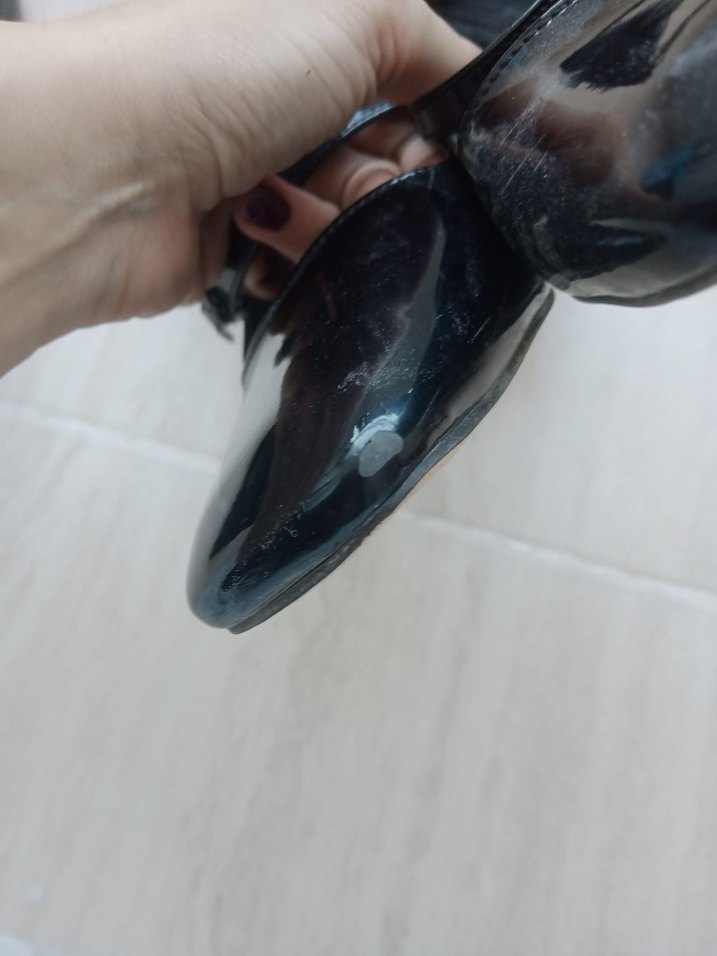 Kadın Siyah Rugan Topuklu Kemerli Klasik Ayakkabı - Görsel 5